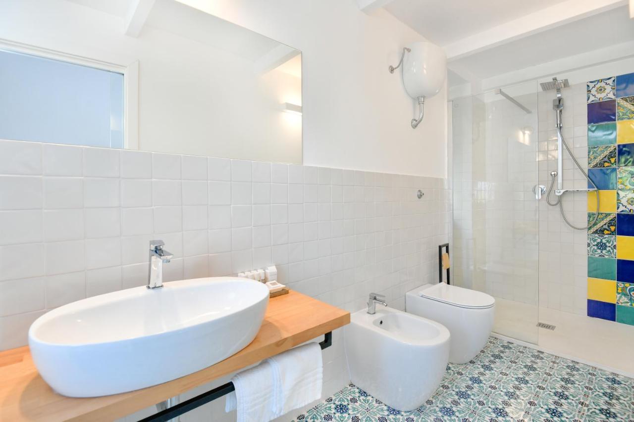 Albeca Boutique Hotel - Relais De Charme Sul Mare カステッラバーテ エクステリア 写真