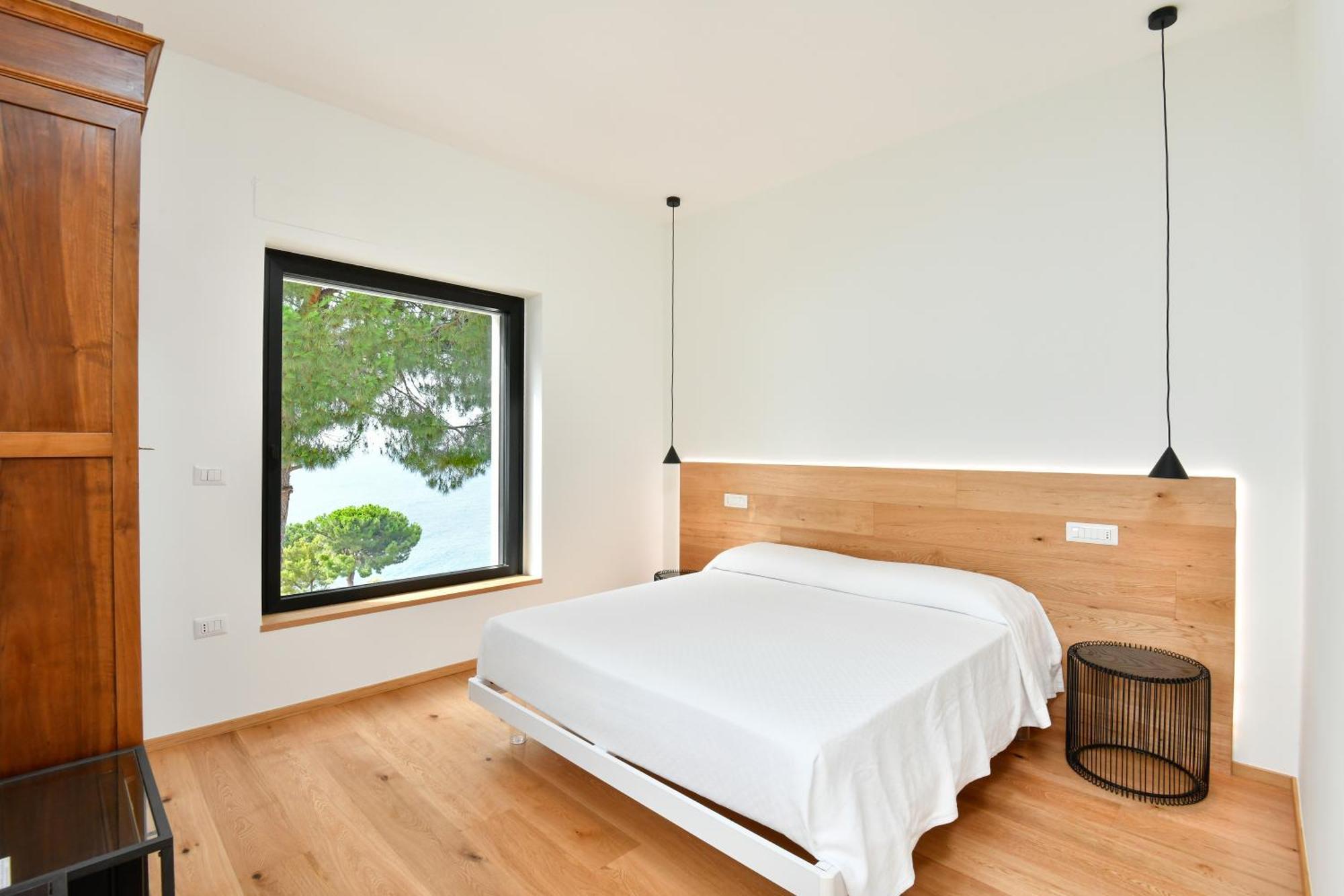 Albeca Boutique Hotel - Relais De Charme Sul Mare カステッラバーテ エクステリア 写真
